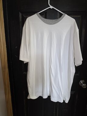 Basic Editions White Short Sleeve Tee with Gray Crew Neck